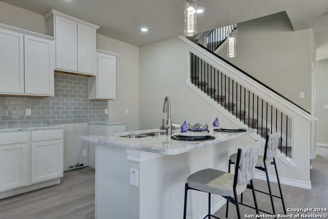 Listing photo id 7 for 320 Connor Creek