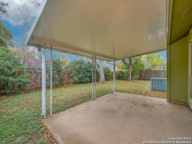 Image 32 of 36 For 5922 Lake Nacoma St