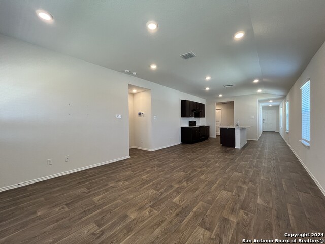 Image 15 of 36 For 4722 Pillay Way