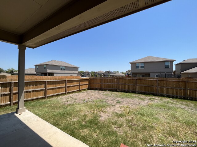 Image 31 of 36 For 4722 Pillay Way