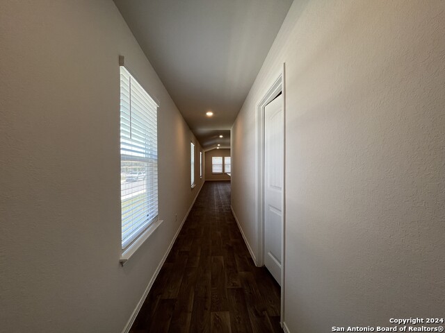 Image 8 of 36 For 4722 Pillay Way