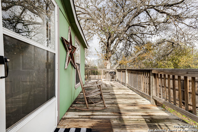 Details for 409 Zipp Rd E, New Braunfels, TX 78130