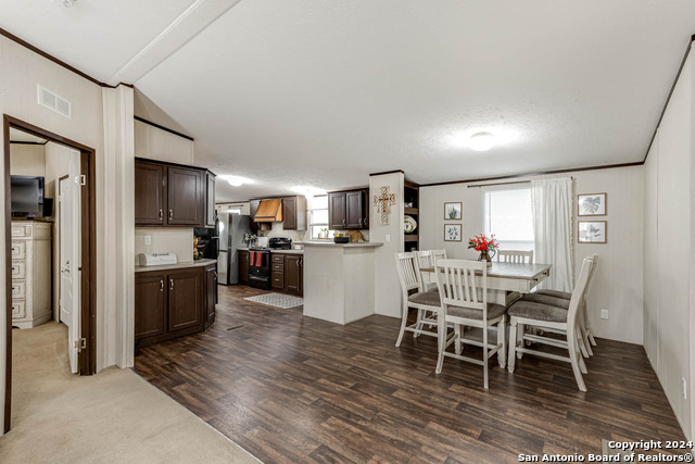 Image 6 of 26 For 409 Zipp Rd E