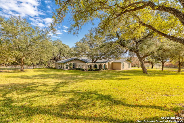 Details for 633 Live Oak, Adkins, TX 78101