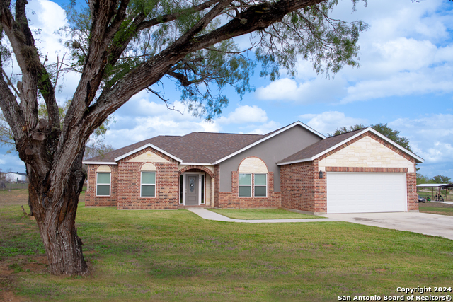 Details for 204 Homestead, La Vernia, TX 78121