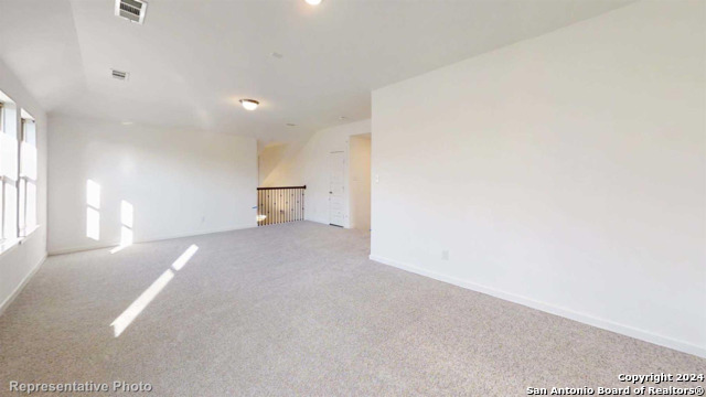 Listing photo id 11 for 2954 Mckinnie Park