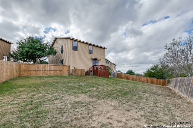 Listing photo id 17 for 6803 Dulce Meadow