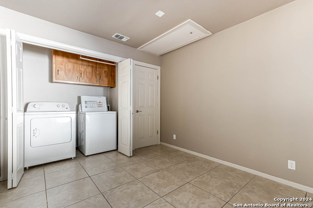 Listing photo id 21 for 7119 Beverly Mae Dr W