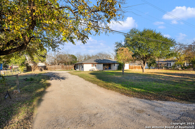 Details for 157 Koepsel Rd, McQueeney, TX 78123