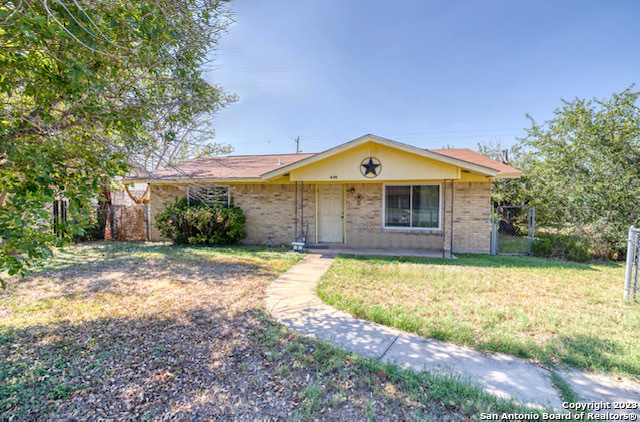 Details for 449 Melody Ln, Uvalde, TX 78801