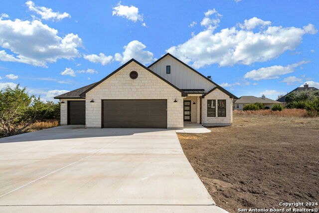 Details for 110 Otto Lange, Blanco, TX 78606