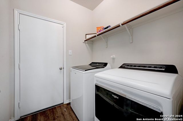 Image 20 of 21 For 7627 Toledo Bnd