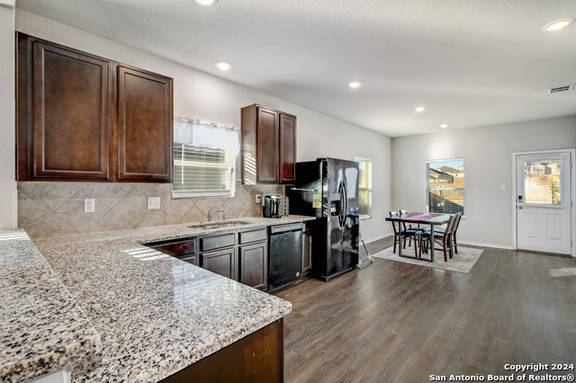 Image 8 of 21 For 7627 Toledo Bnd