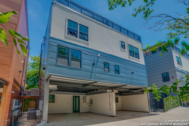 Image 11 of 13 For 222 Olive St #2101 S