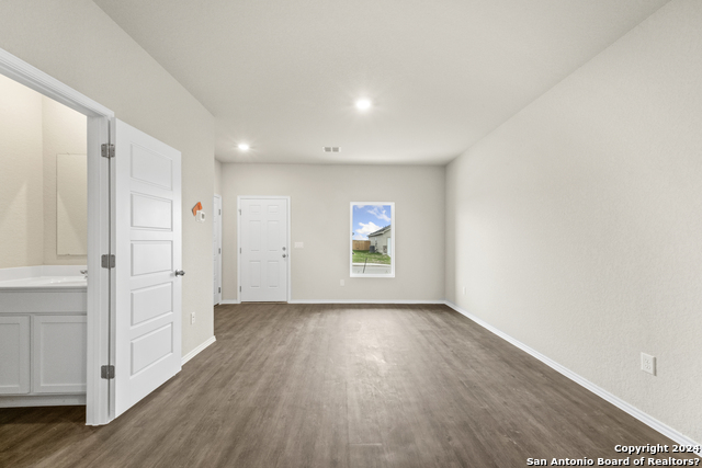 Image 4 of 19 For 4027 Garcia Grove