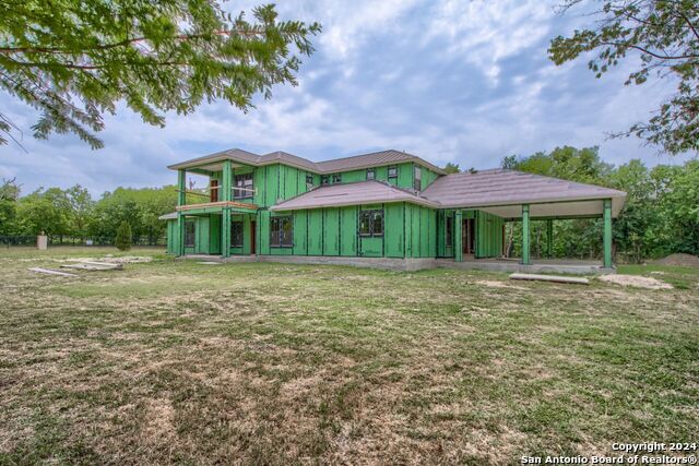 Listing photo id 22 for 4323 Parkway Dr