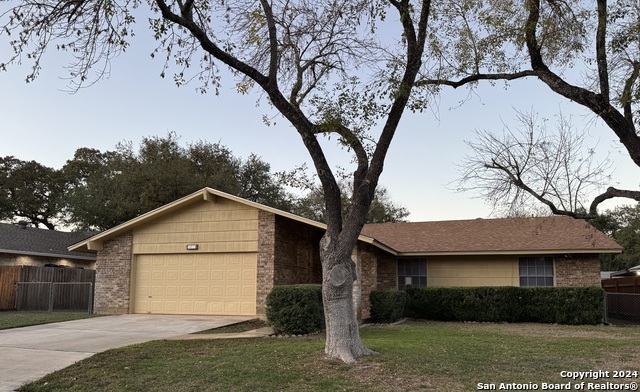 Details for 2811 Ivy Oak St, San Antonio, TX 78231