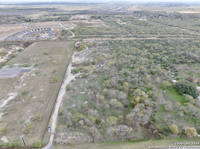 Image 6 of 11 For 14988 Us Highway 281 N