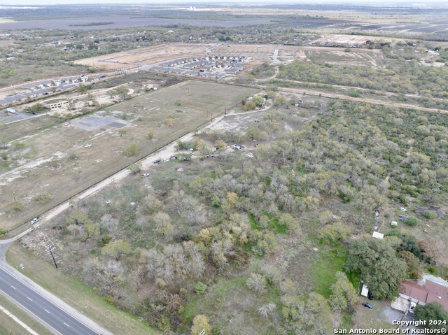 Image 6 of 10 For 14988 Us Highway 281 S