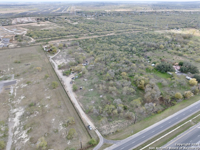 Image 8 of 10 For 14988 Us Highway 281 S