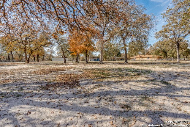 Listing photo id 18 for 255 Black Jack Rd