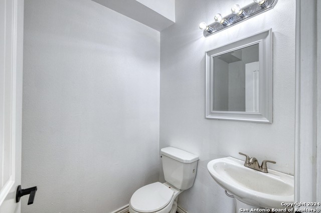 Image 10 of 25 For 703 3rd St N