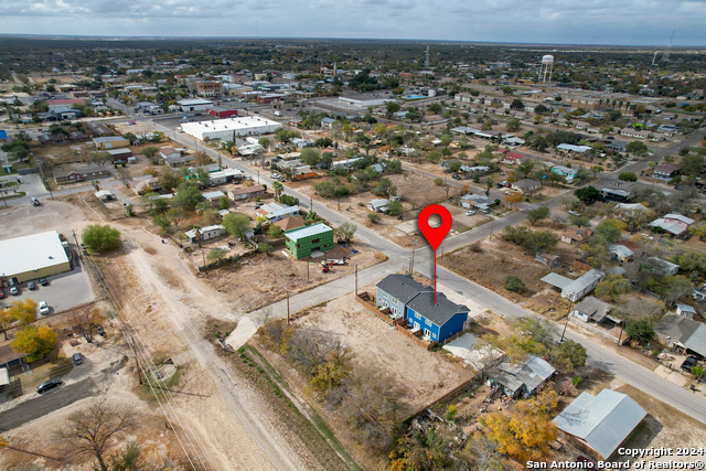 Image 24 of 25 For 703 3rd St N