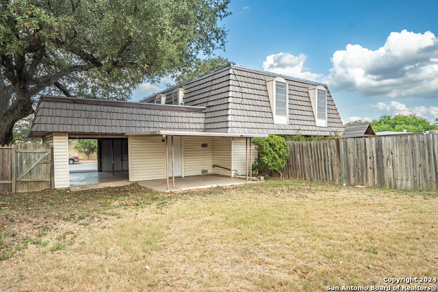 Listing photo id 14 for 14309 Brook Hollow Blvd