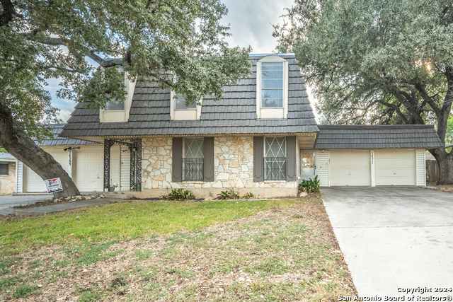 Listing photo id 1 for 14309 Brook Hollow Blvd