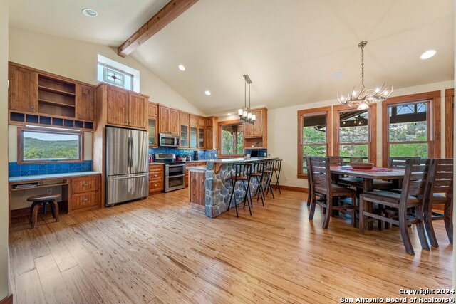 Listing photo id 10 for 2041 Fm 1340