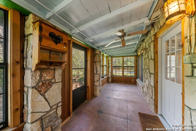 Listing photo id 22 for 2041 Fm 1340