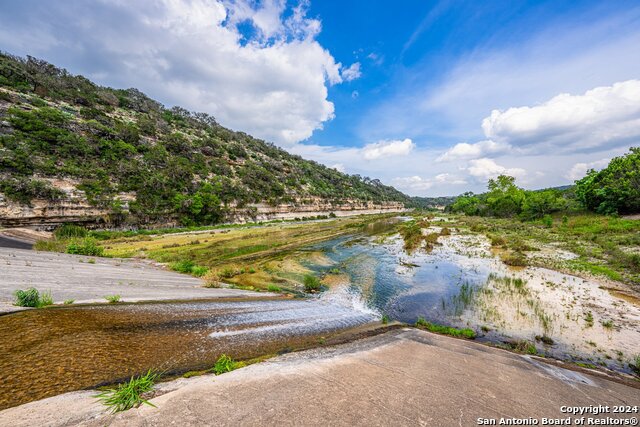 Listing photo id 34 for 2041 Fm 1340