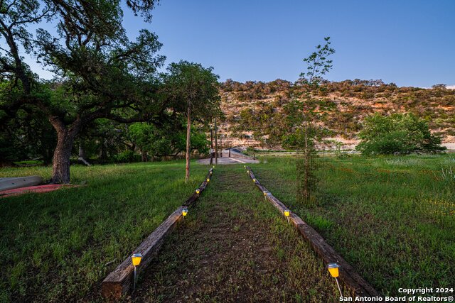 Listing photo id 44 for 2041 Fm 1340