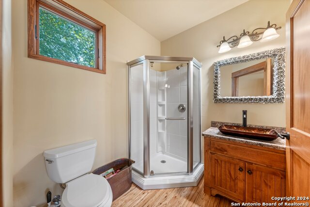 Listing photo id 5 for 2041 Fm 1340