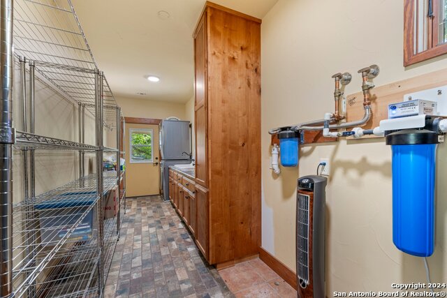 Listing photo id 6 for 2041 Fm 1340