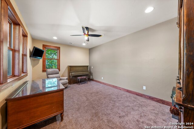 Listing photo id 7 for 2041 Fm 1340