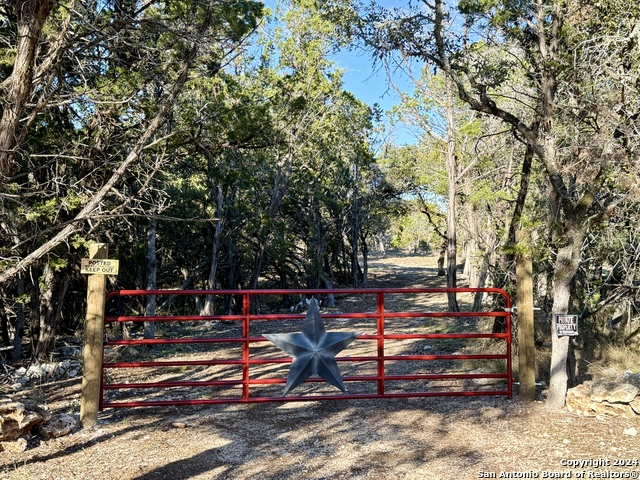 Details for 1458 Happy Hollow, New Braunfels, TX 78132