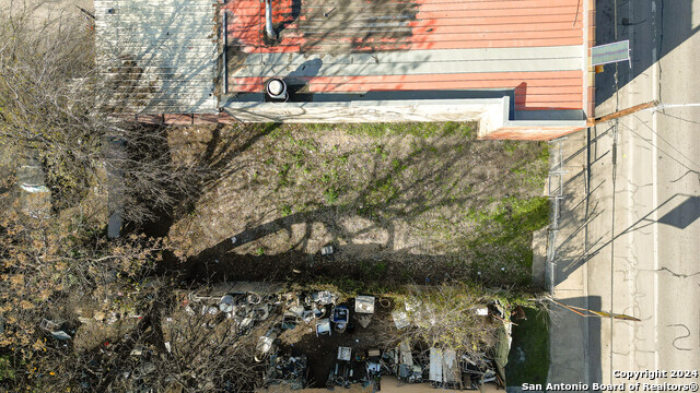 Listing photo id 0 for 2112 Guadalupe St