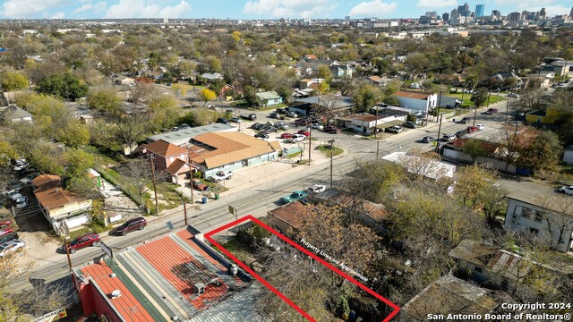 Listing photo id 6 for 2112 Guadalupe St