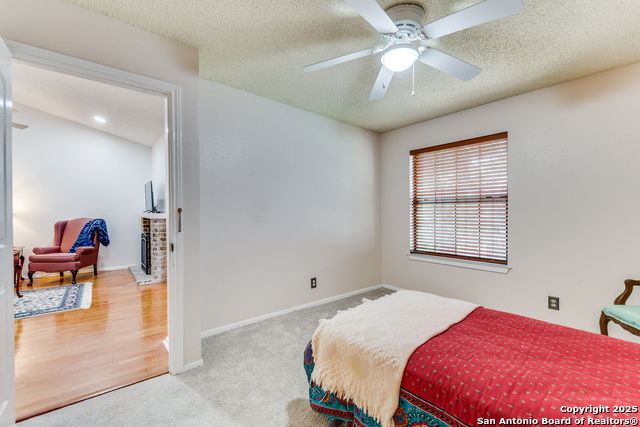 Image 14 of 25 For 13018 Heimer Rd  210