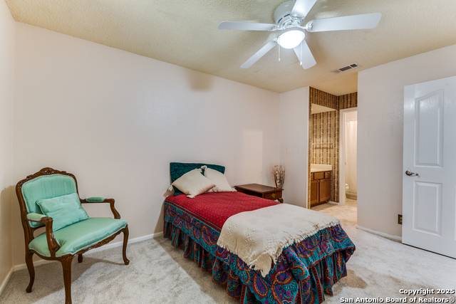 Image 16 of 25 For 13018 Heimer Rd  210