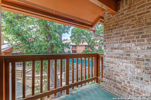 Image 8 of 25 For 13018 Heimer Rd  210