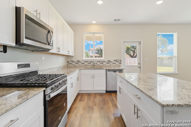 Image 11 of 42 For 13123 Sendero Roble