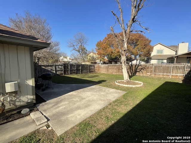 Image 17 of 20 For 3818 Candlestone Dr