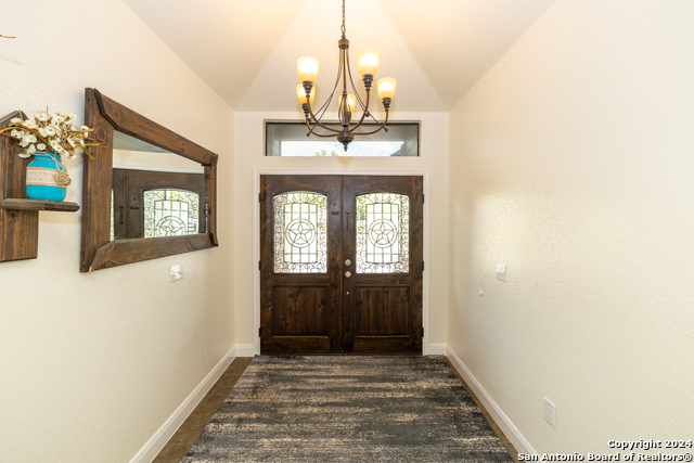 Listing photo id 4 for 575 Cimarron Sq