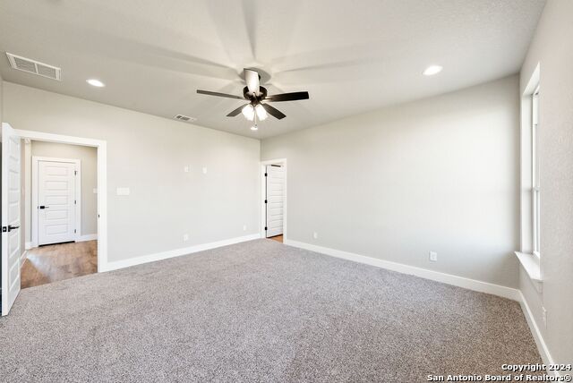 Listing photo id 22 for 124 Magnolia Cir E