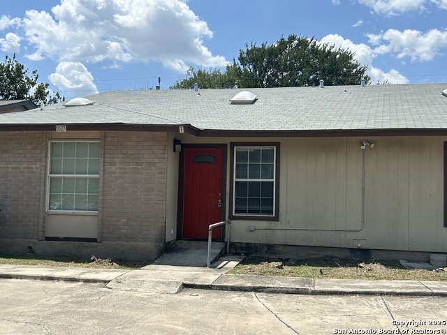 Details for 5527 Lochmoor  1, San Antonio, TX 78244