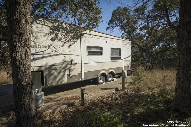 Listing photo id 21 for 6511 Fm 311  