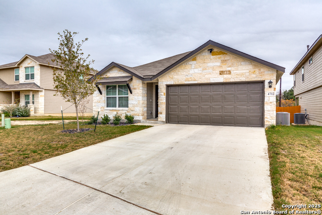 Listing photo id 1 for 4712 Sulphur Trace