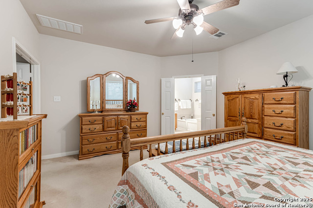 Listing photo id 23 for 9510 Tioga Cv